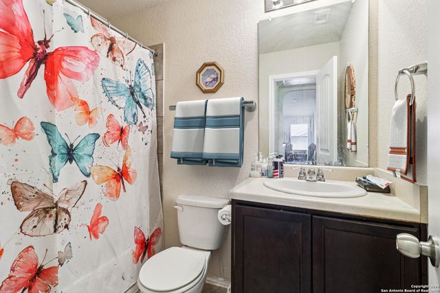 7131 Phoebe Vw, San Antonio, TX 78252