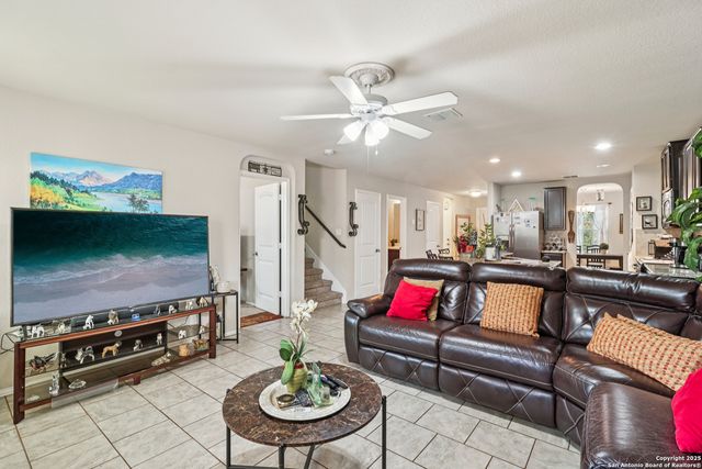 7131 Phoebe Vw, San Antonio, TX 78252