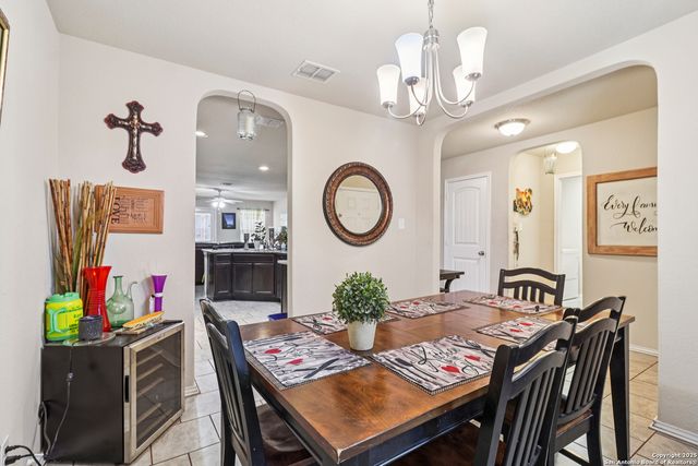 7131 Phoebe Vw, San Antonio, TX 78252
