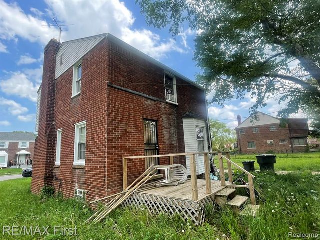 3677 Somerset Avenue, Detroit, MI 48224
