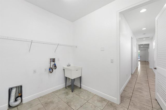 4984 SE Railway Avenue, Stuart, FL 34997