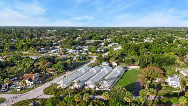 4984 SE Railway Avenue, Stuart, FL 34997