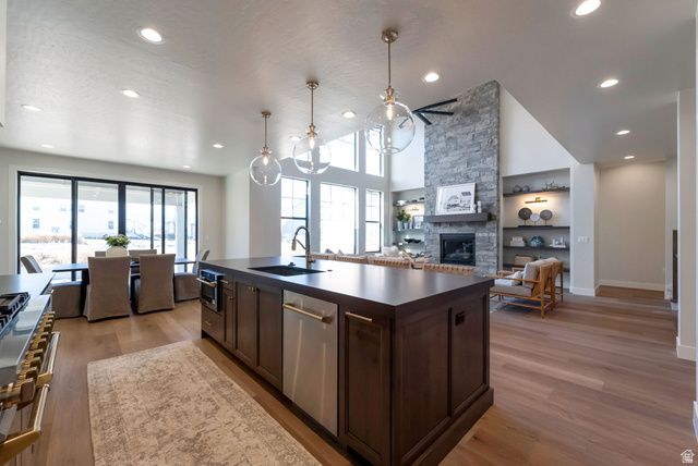 949 S LOUISA DR, Saratoga Springs, UT 84045