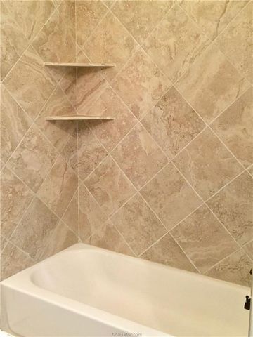 109 Ehlinger Drive, Bryan, TX 77801