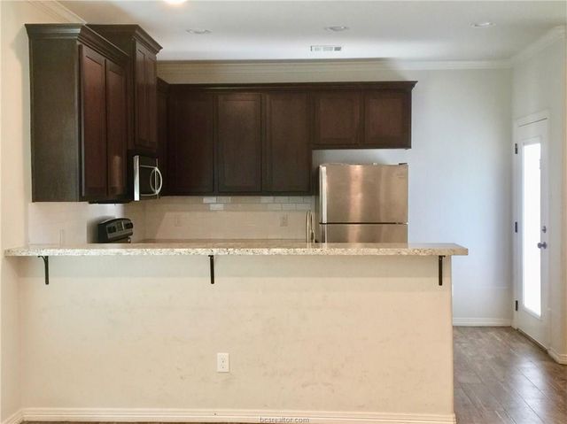 109 Ehlinger Drive, Bryan, TX 77801