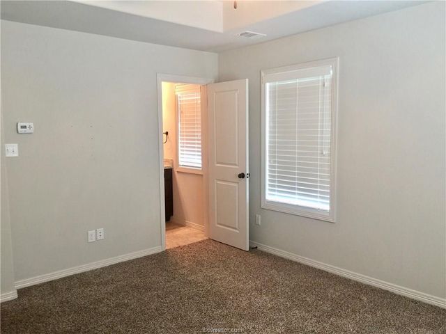 109 Ehlinger Drive, Bryan, TX 77801