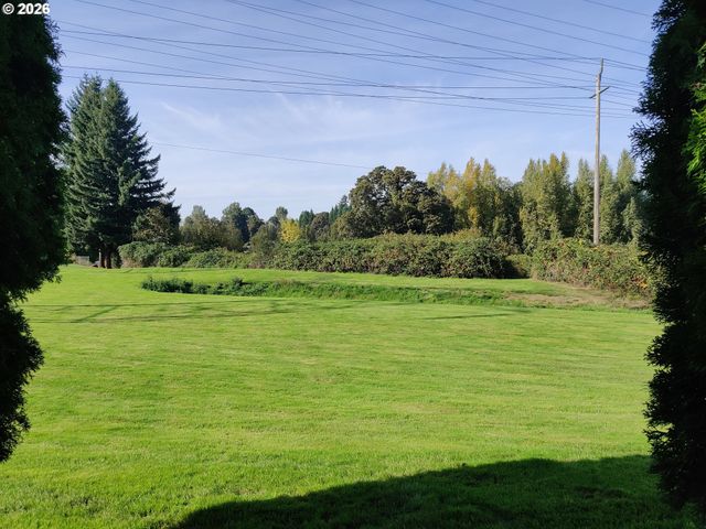21805 Ne HEARTWOOD Cir, Fairview, OR 97024