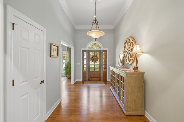 189 Turkey Creek Dr, Tullahoma, TN 37388