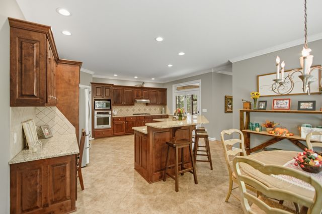 189 Turkey Creek Dr, Tullahoma, TN 37388