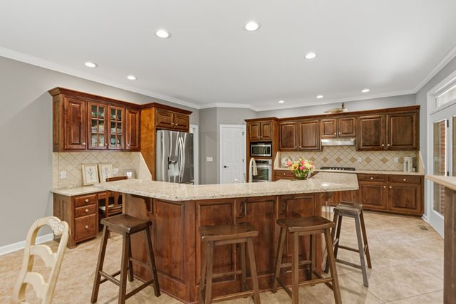 189 Turkey Creek Dr, Tullahoma, TN 37388