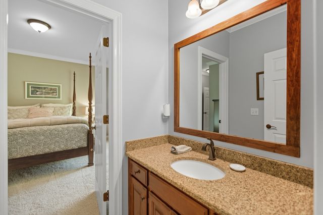 189 Turkey Creek Dr, Tullahoma, TN 37388