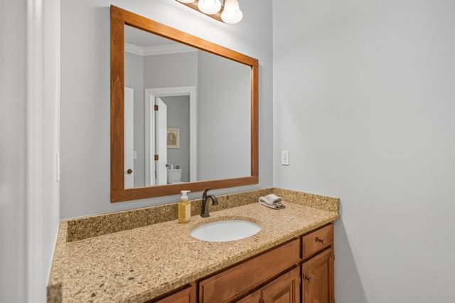 189 Turkey Creek Dr, Tullahoma, TN 37388