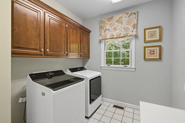 189 Turkey Creek Dr, Tullahoma, TN 37388