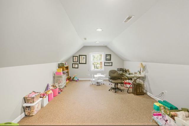 189 Turkey Creek Dr, Tullahoma, TN 37388