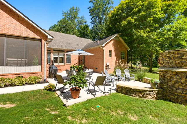 189 Turkey Creek Dr, Tullahoma, TN 37388