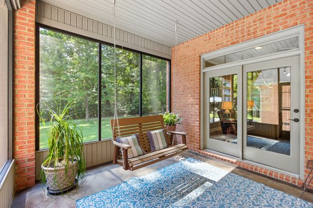 189 Turkey Creek Dr, Tullahoma, TN 37388