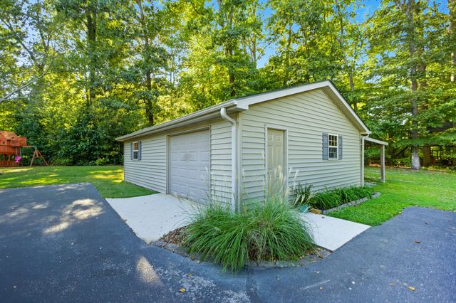 189 Turkey Creek Dr, Tullahoma, TN 37388