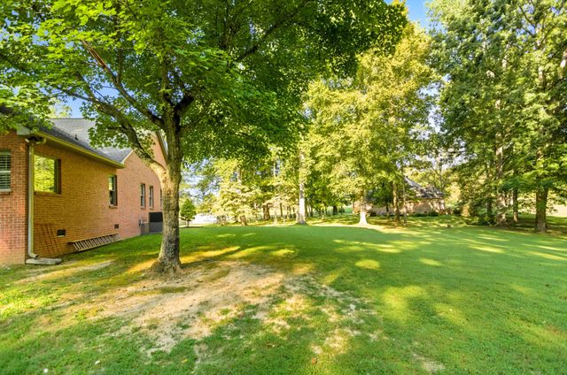 189 Turkey Creek Dr, Tullahoma, TN 37388