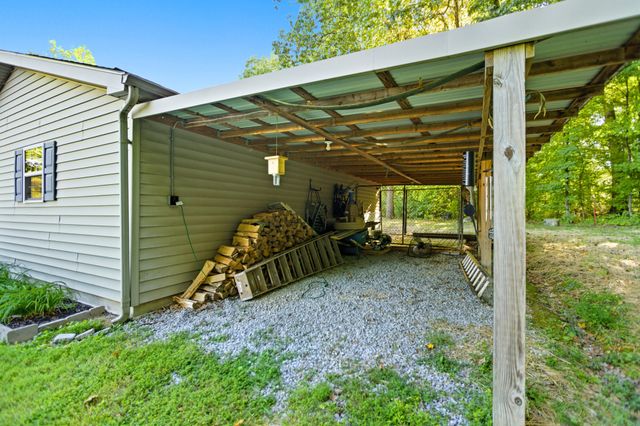 189 Turkey Creek Dr, Tullahoma, TN 37388