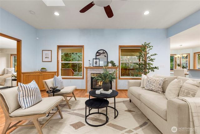 13802 12th Avenue NW, Gig Harbor, WA 98332