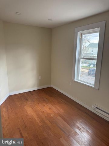 501 W 3RD ST, Mt Carmel, PA 17851