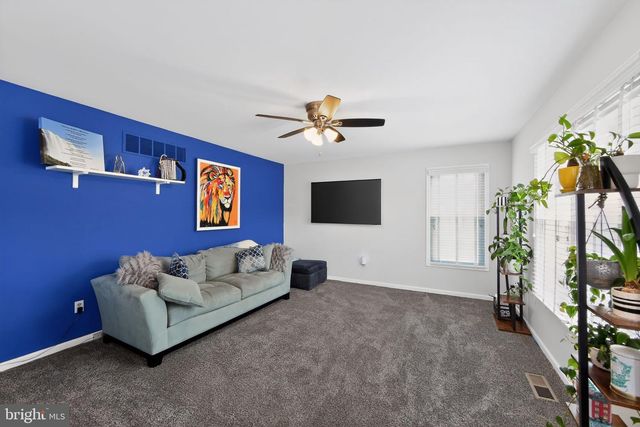 17 KILLDEER LN, Downingtown, PA 19335