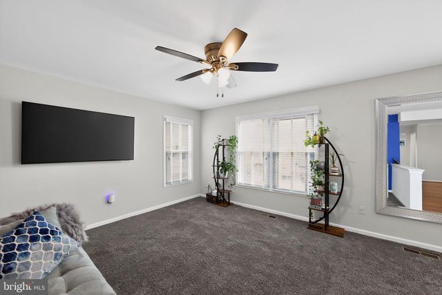 17 KILLDEER LN, Downingtown, PA 19335