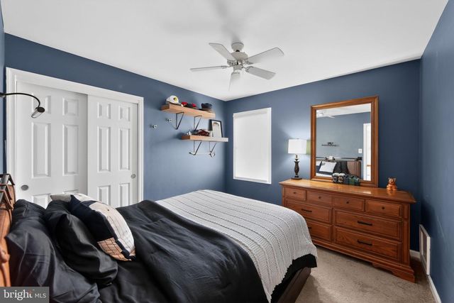 17 KILLDEER LN, Downingtown, PA 19335