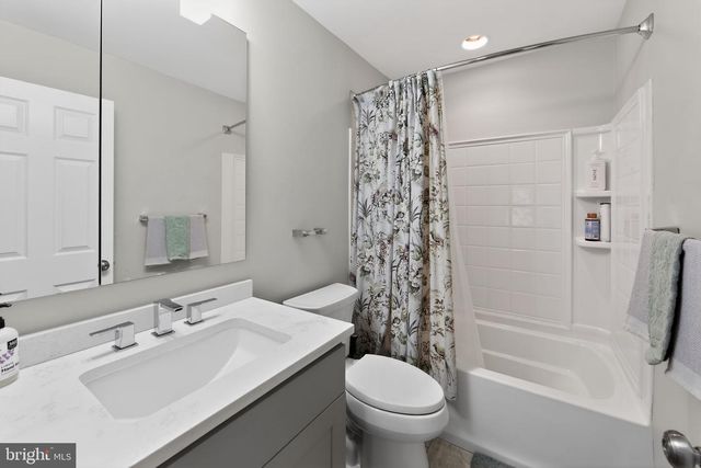 17 KILLDEER LN, Downingtown, PA 19335