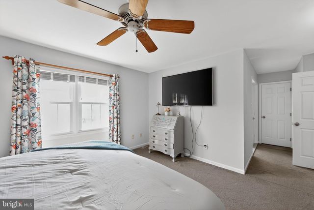 17 KILLDEER LN, Downingtown, PA 19335