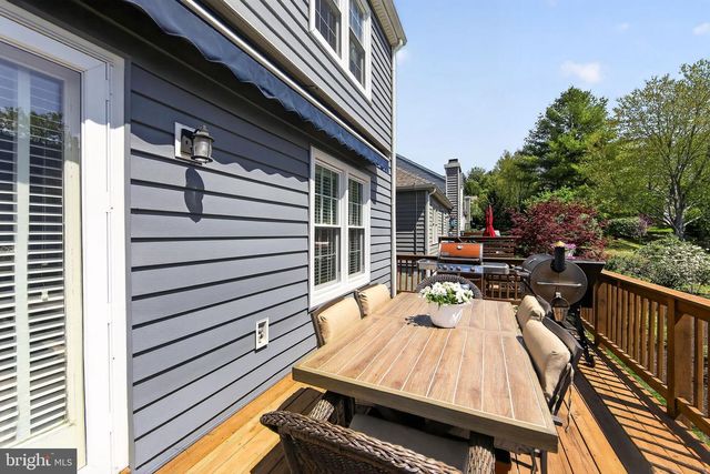 17 KILLDEER LN, Downingtown, PA 19335