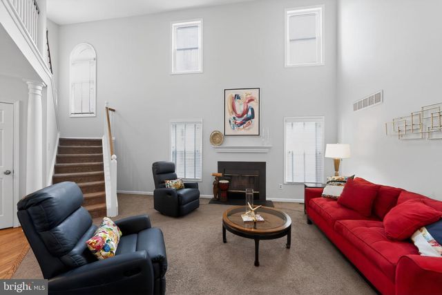 17 KILLDEER LN, Downingtown, PA 19335