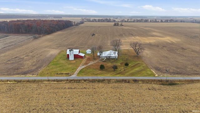 8311 N 1050 W, Royal Center, IN 46978