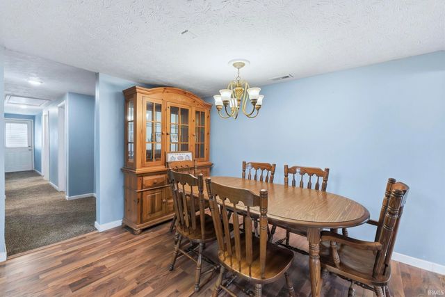 8311 N 1050 W, Royal Center, IN 46978