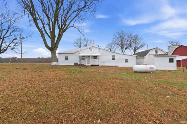 8311 N 1050 W, Royal Center, IN 46978