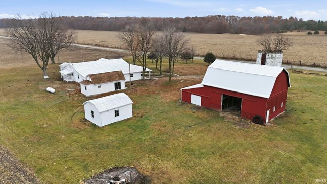 8311 N 1050 W, Royal Center, IN 46978