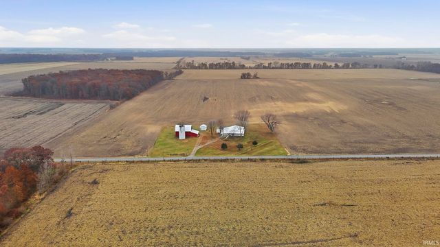 8311 N 1050 W, Royal Center, IN 46978