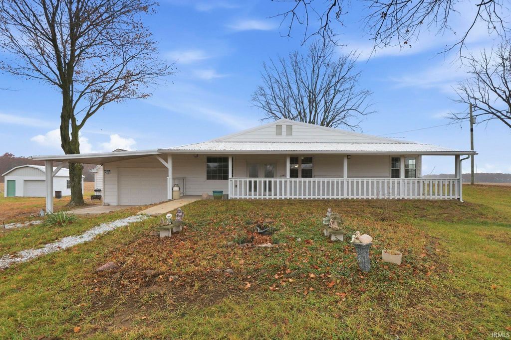 8311 N 1050 W, Royal Center, IN 46978