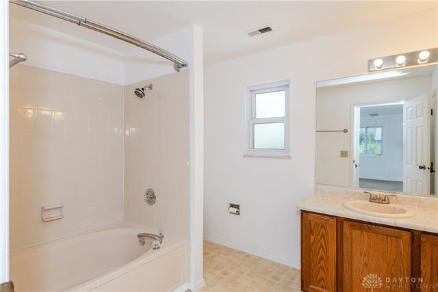 6739 Deer Bluff Drive, Dayton, OH 45424