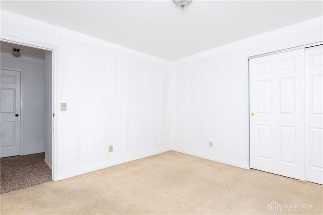 6739 Deer Bluff Drive, Dayton, OH 45424