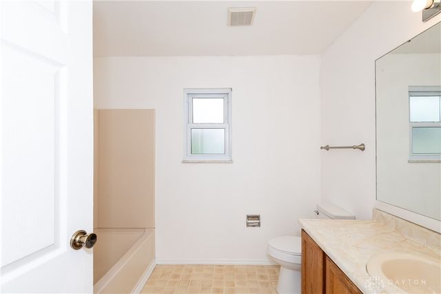 6739 Deer Bluff Drive, Dayton, OH 45424