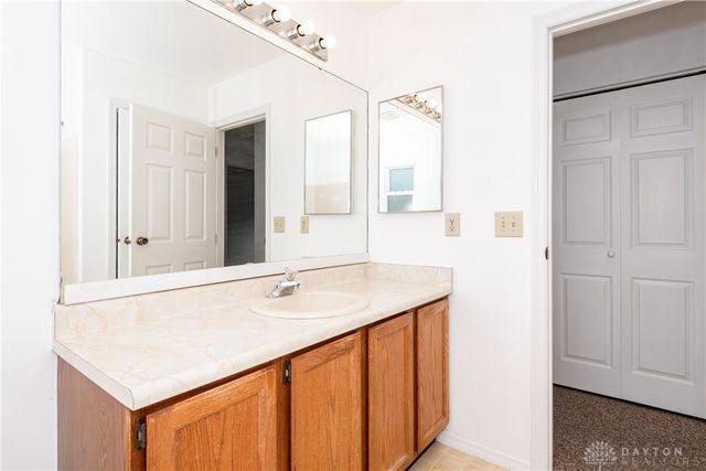 6739 Deer Bluff Drive, Dayton, OH 45424