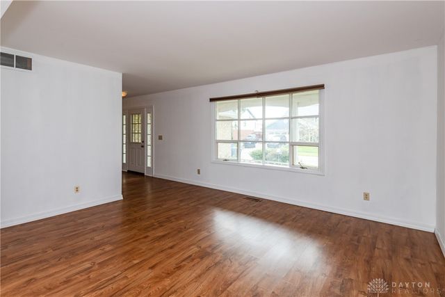 6739 Deer Bluff Drive, Dayton, OH 45424