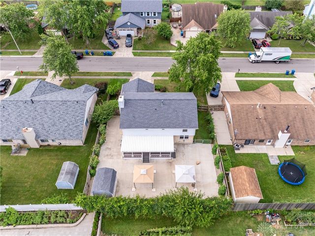 6739 Deer Bluff Drive, Dayton, OH 45424