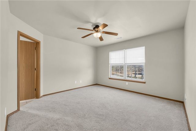 2970 W Old Farmington Road, Fayetteville, AR 72704