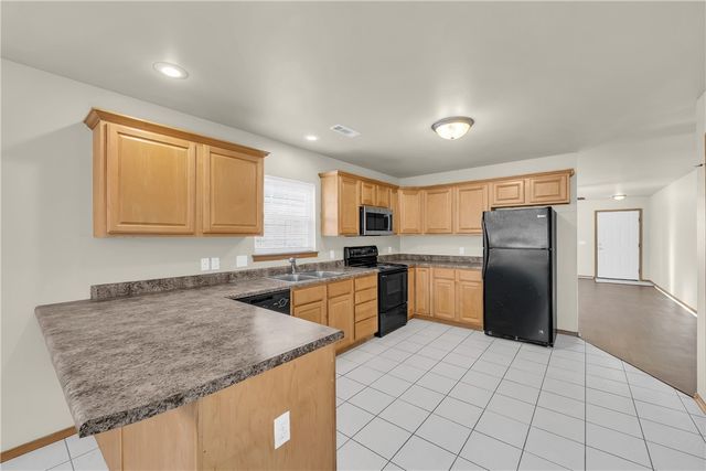 2970 W Old Farmington Road, Fayetteville, AR 72704