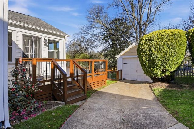 2335 Westover Drive, Winston-salem, NC 27103