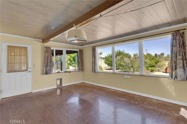 14420 Iroquois Road, Apple Valley, CA 92307