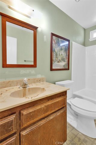 14420 Iroquois Road, Apple Valley, CA 92307