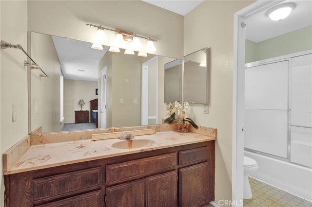 14420 Iroquois Road, Apple Valley, CA 92307